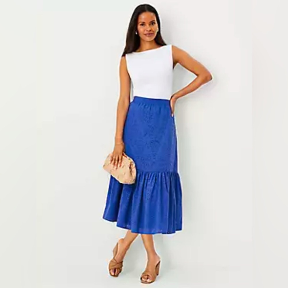 NWT - ANN TAYLOR Tiered Eyelet midi skirt -Size 2P - NWT